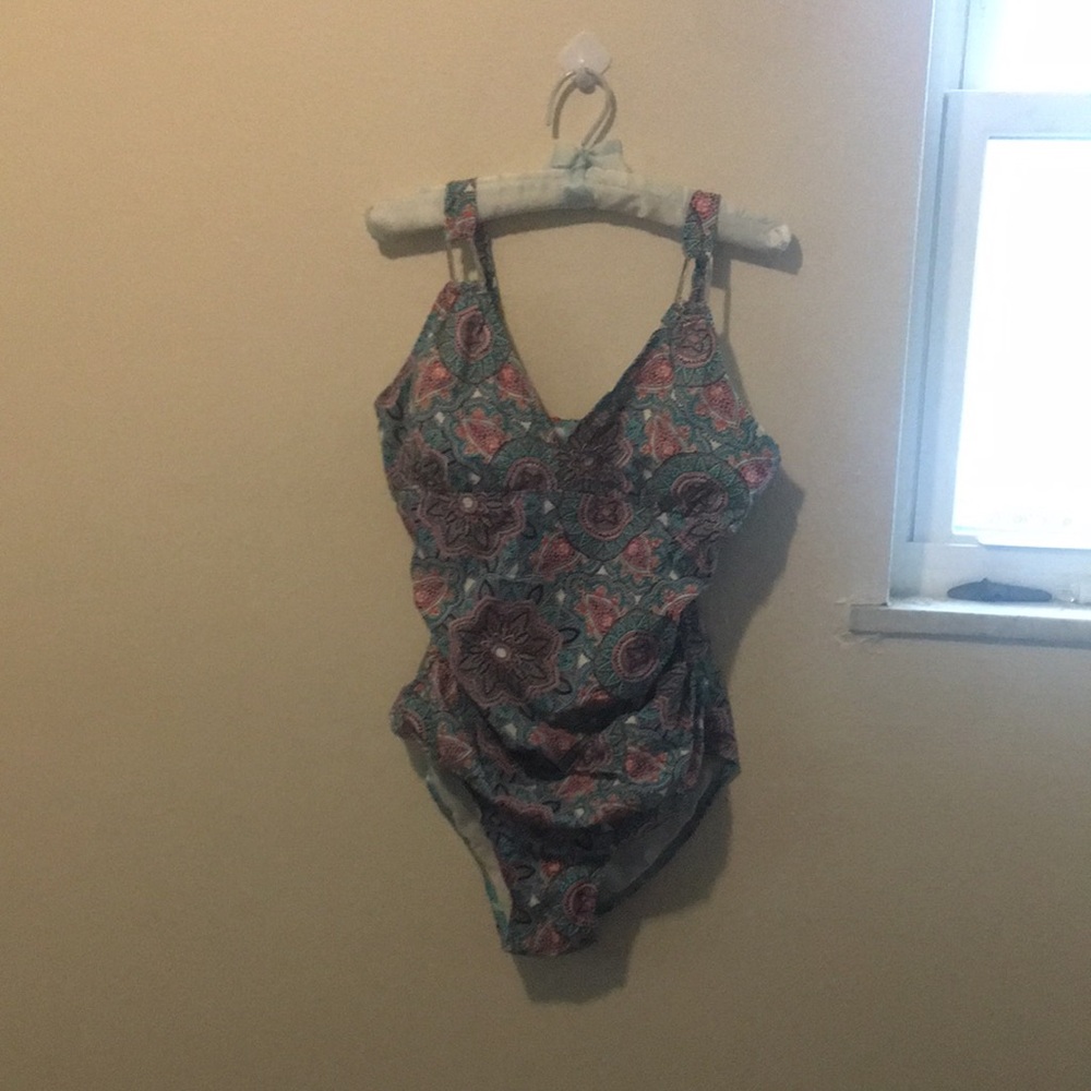 Floral Print One-Piece Swimsuit in Teal and Pink Size Large Assets by Spanx